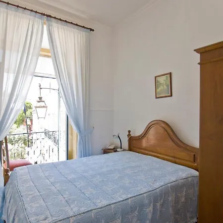 Pensión Residencial Geres