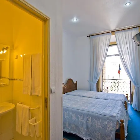 Pensión Residencial Geres 2*